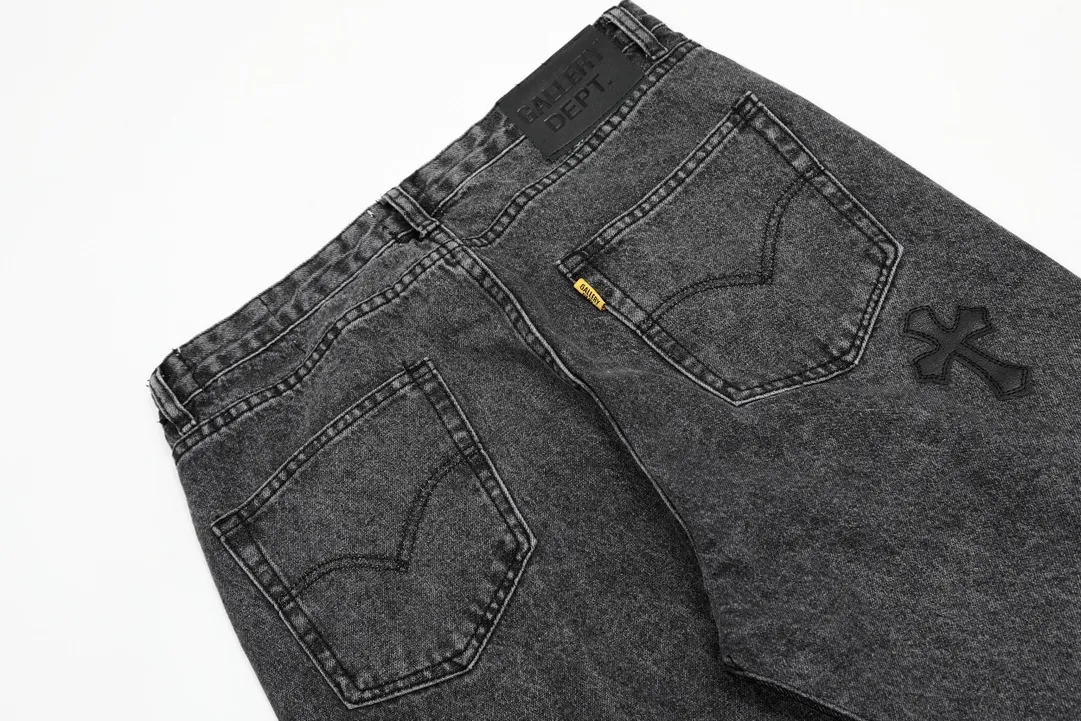#8102 P260💰 Independent GALLERY DEPT. Vintage splicing black and gray snowflake pattern cross loose washed flared jeans - truly restore the ultimate texture of Vintage - original hardware accessories washed and other elevators, QR code analysis are all purchased from the original factory, high degree of restoration, welcome to compare with a certain product~ - three-dimensional version loose and comfortable, not picky about the figure, tall and slim, factory Seiko, original factory quality control, same style for men and women, can be matched with couples, versatile recommendation Essential jeans for all seasons - sizes: 28 30 32 34 36